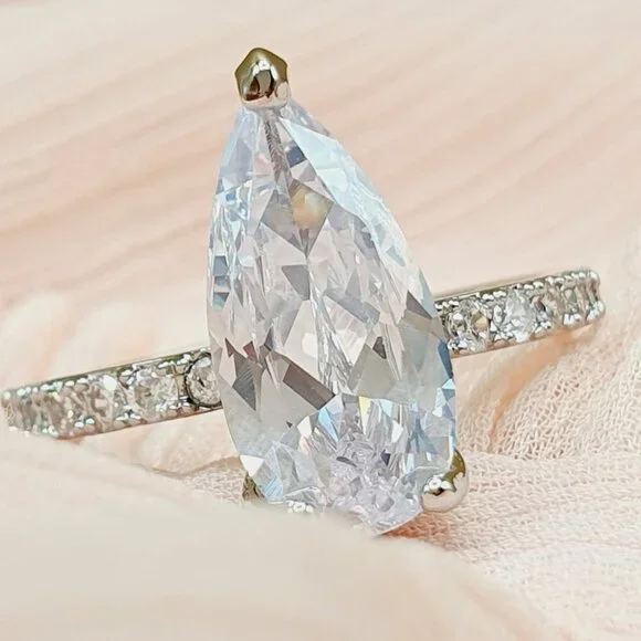 💎 Elegant Shiny Zircon Romantic Luxury Pear Wedding Ring for Women, INDN83… - Picture 4 of 4